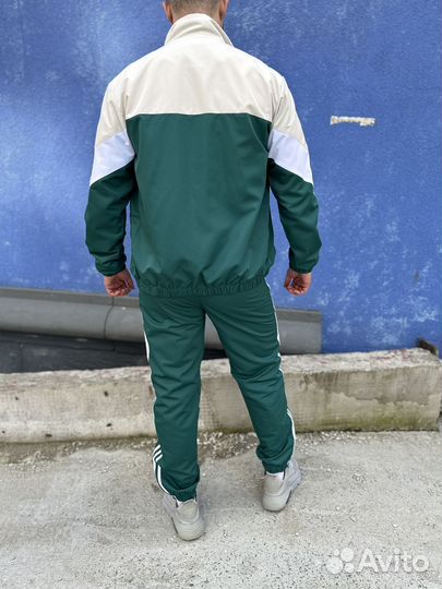 Спортивный костюм Adidas