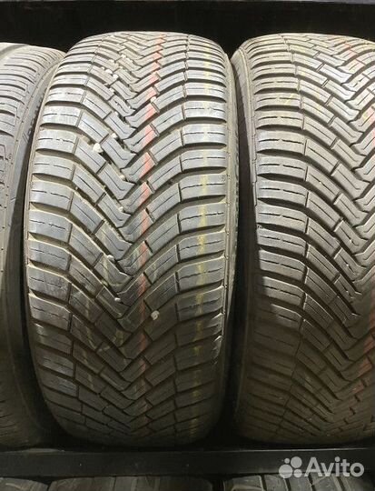 Continental AllSeasonContact 215/45 R18 93P