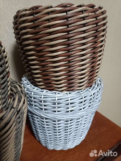 Кашпо для цветов из полиротанга