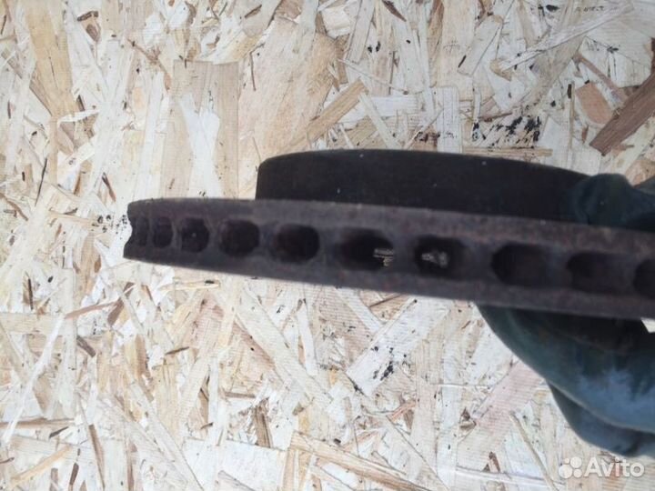 Диск тормозной передний правый Chevrolet Lacetti