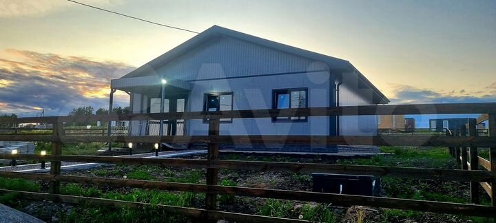 Дом 100 м² на участке 8 сот.