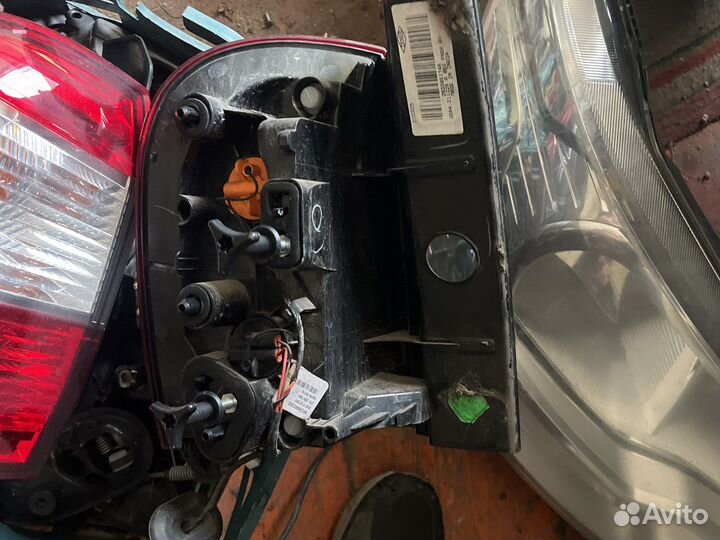 Террано d10 фонарь правый