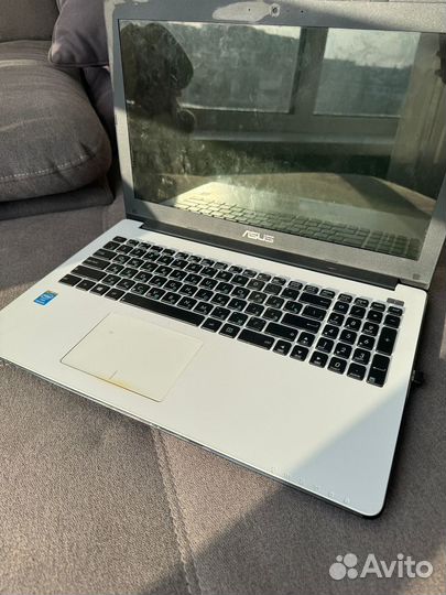 Ноутбук asus