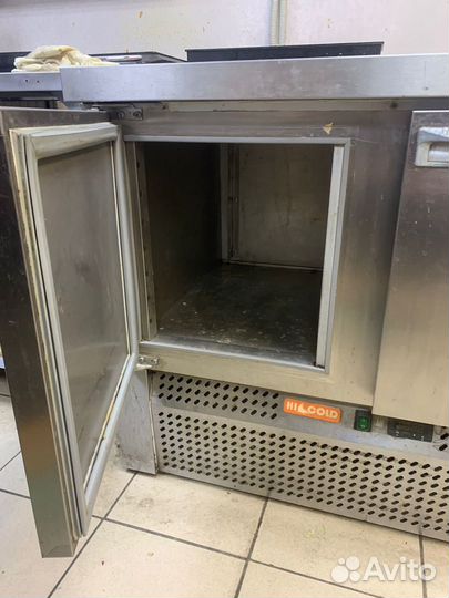 Холодильный стол