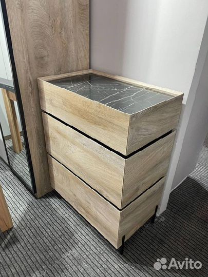 Комод многофункциональный с ящиками