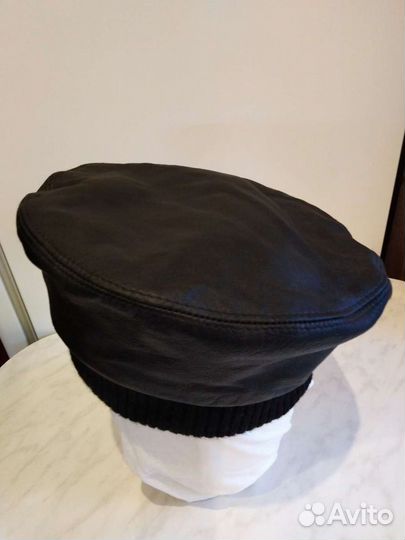 Берет из натуральной кожи