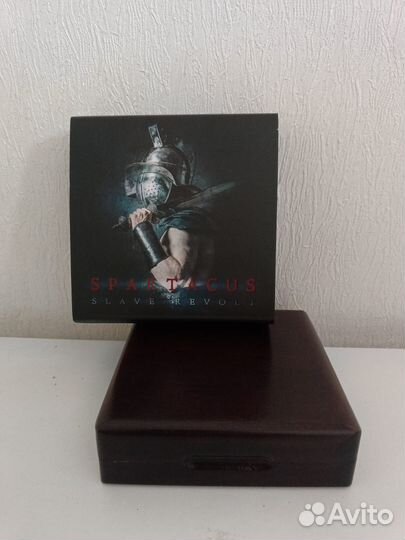 5 долларов 2017 год. Ниуэ. Спартак