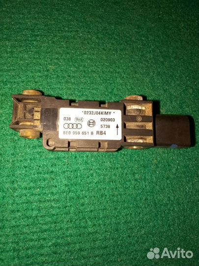 Датчик удара Audi A8 D3 8E0959651B