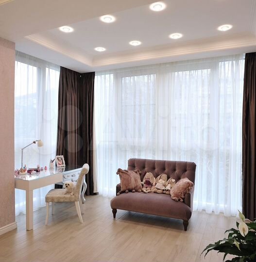 5-к. квартира, 152 м², 6/9 эт.