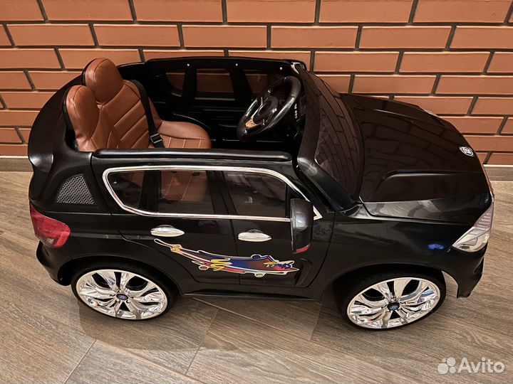 Детский электромобиль двухместный на пульте