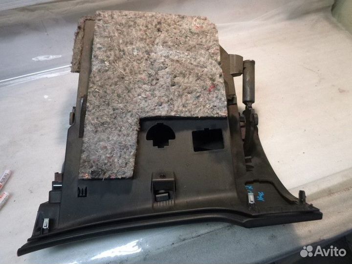 Бардачок peugeot 200 207 2006-2013