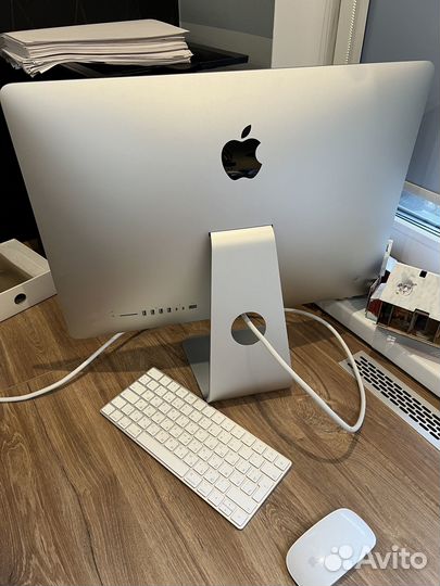 Продам iMac 21.5