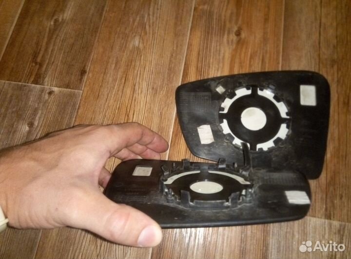 Зеркальный элемент (боковое зеркало (зеркала)