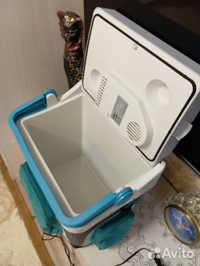 Холодильник для авто и офиса