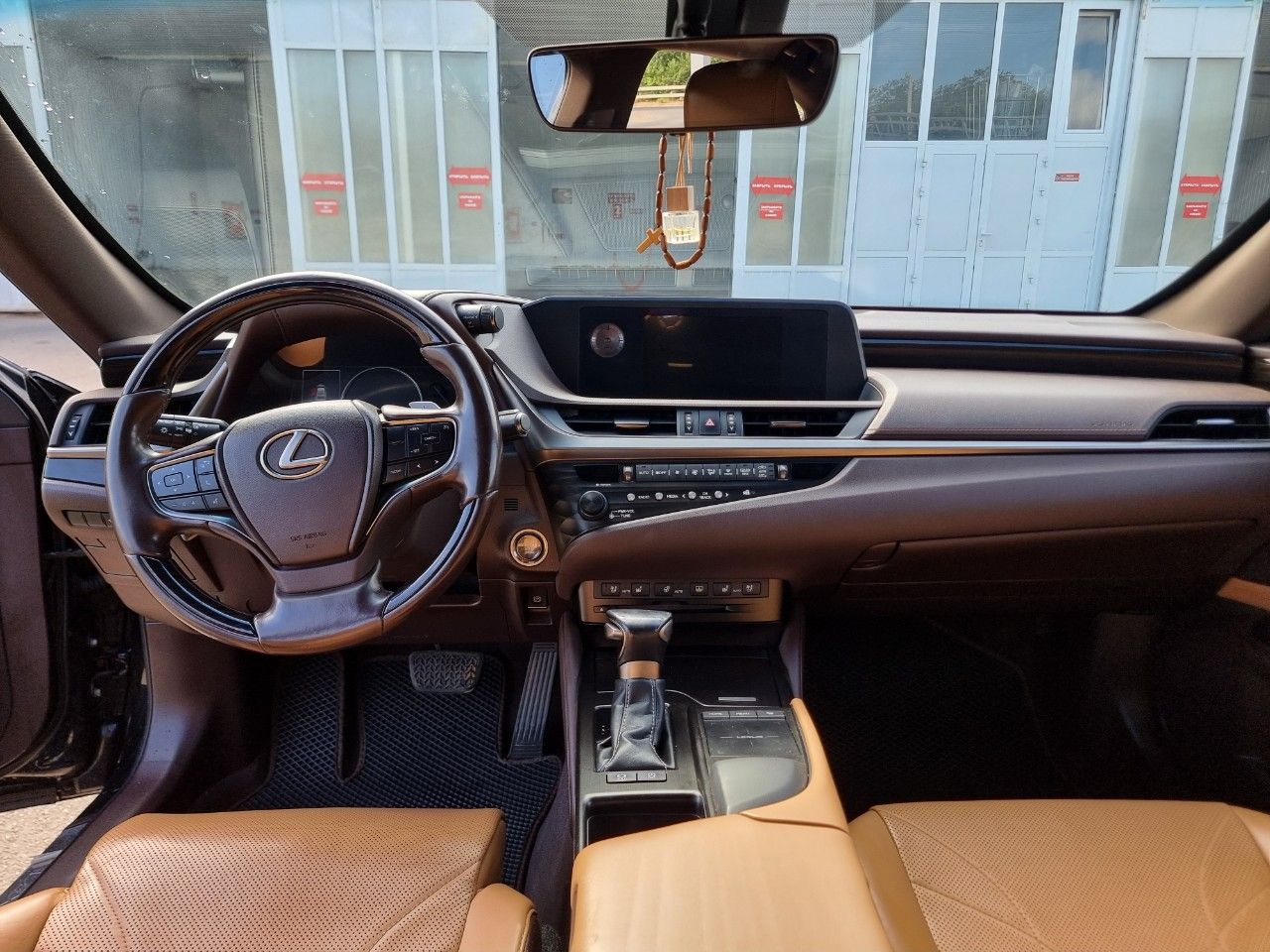 Lexus ES: фото владельца