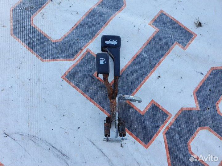 Ручка открывания багажника и лючка бензобака