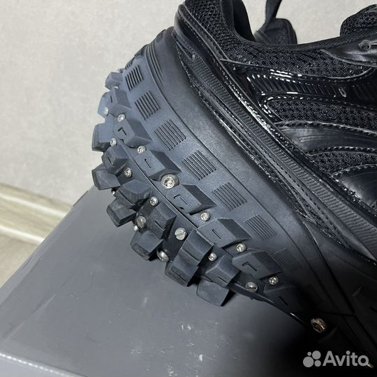 Balenciaga Defender Screw Sneakers