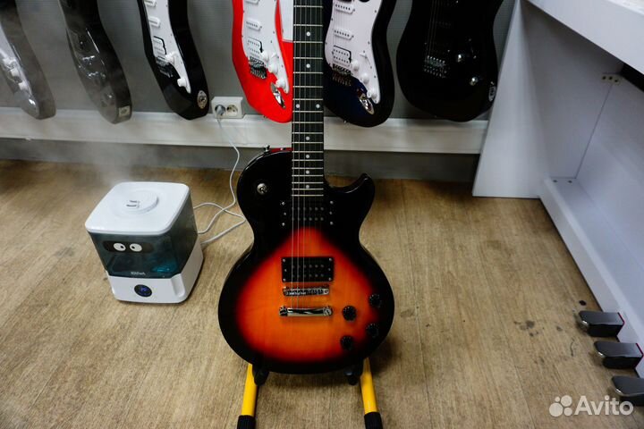 Электрогитара (+ комбик)