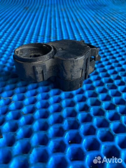 Моторчик заслонки печки LADA Vesta SW 21129 2019