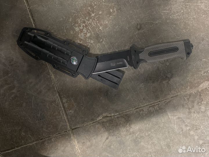 Нож тактический