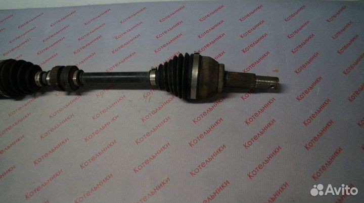 Nissan 39101-1KA0B Вал приводной левый