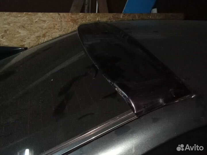 Козырек на заднее стекло