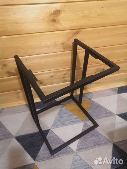 Приставной столик лофт