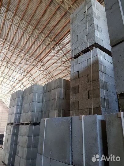 Блок строительный