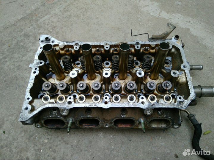 Головка от 1ZR (тойота королла 1,6)