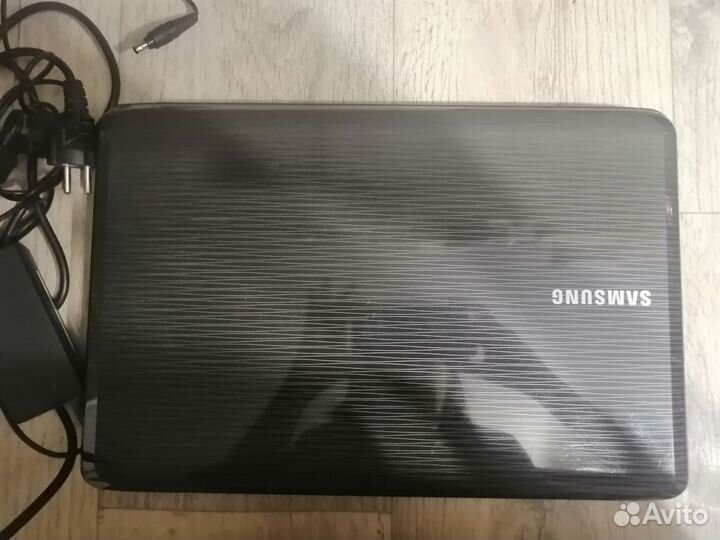 Ноутбук samsung на запчасти