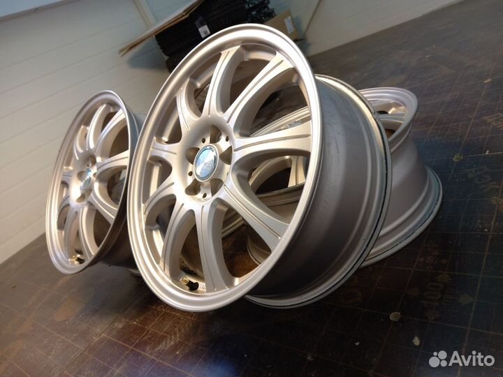 R17 Yokohama Laycea 5X100