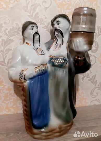 Фарфоровые штофы казаки, пингвины лфз
