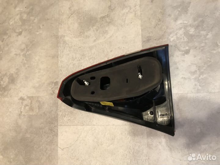 Фонарь задний левый на renault logan 1