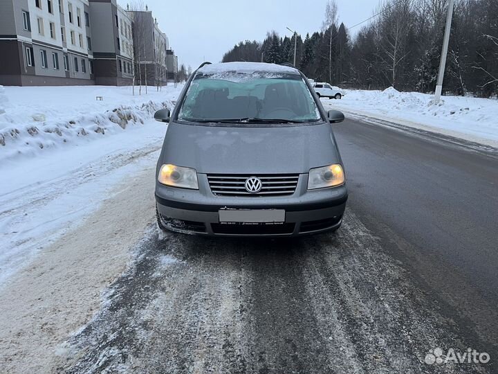 Volkswagen Sharan 1.8 AT, 2005, 328 000 км