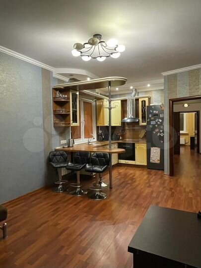 2-к. квартира, 66,7 м², 13/17 эт.