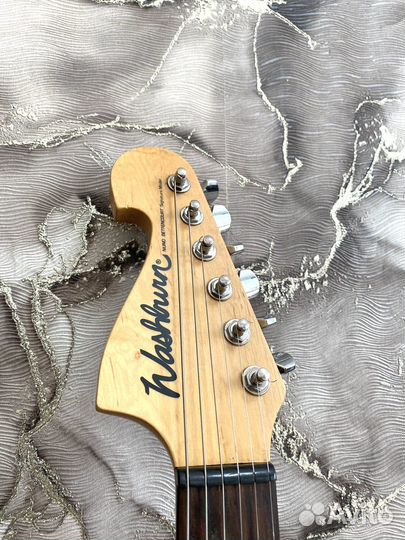 Электрогитара Washburn Комбоусилитель VOX