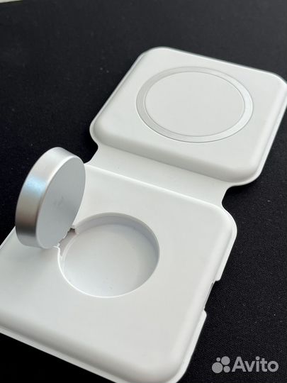 Беспроводная зарядка Apple 2в1