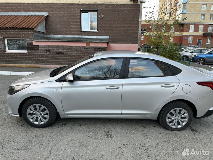 Hyundai Solaris 1.6 AT, 2022, 11 000 км