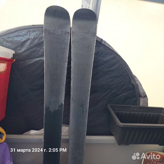 Детские горные лыжи и ботинки