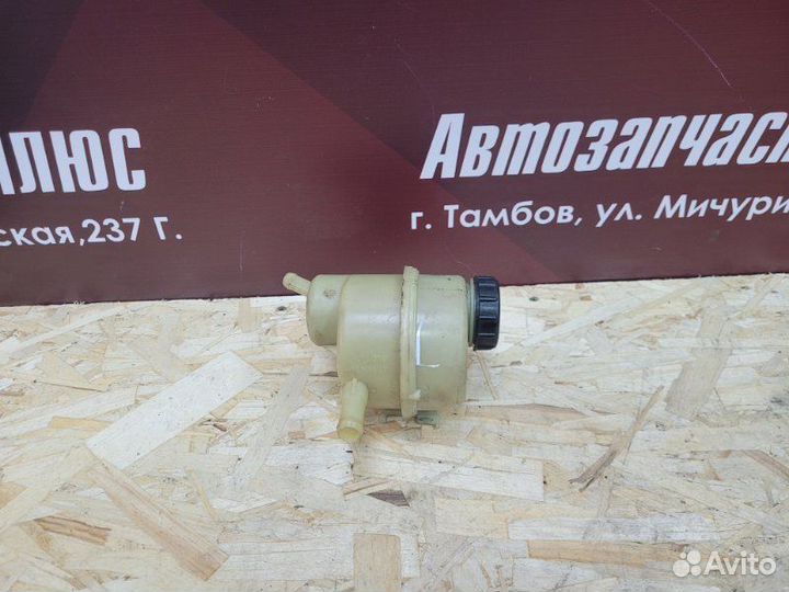 Бачок гидроусилителя руля Renault Logan