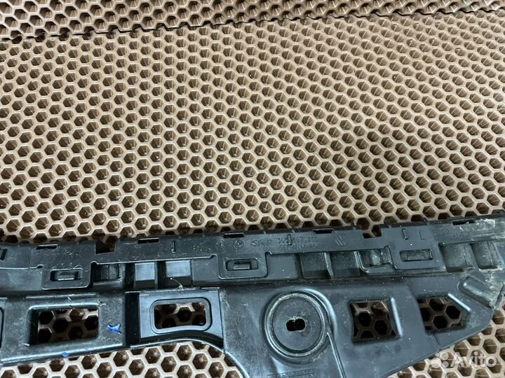 Кронштейн крепления заднего бампера VW Passat B8