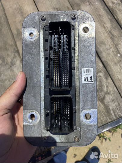 Блок управления двигателем (эбу) toyota sequoia