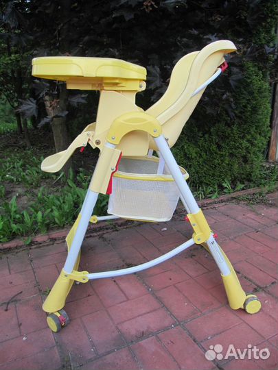 Столик для кормления ребенка