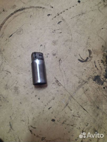 Толкатель клапана DAF XF 105 2009 1645642