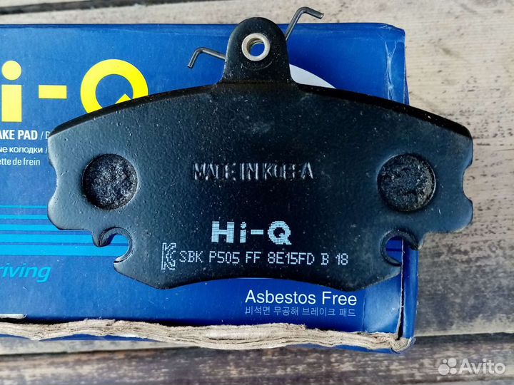 Тормозные колодки новые передние на Рено Логан