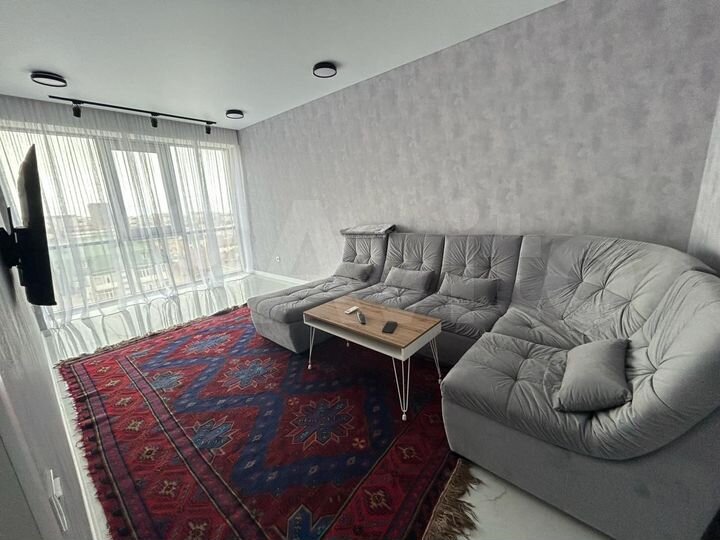 2-к. квартира, 65 м², 9/18 эт.