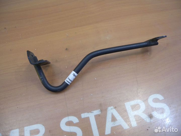 Стойка центральная рамки радиатора Mercedes Х253 М