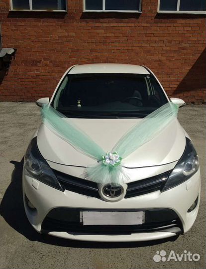 Лента на капот свадебного автомобиля