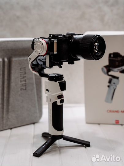 Стабилизатор для съемки Zhiyun Crane M3