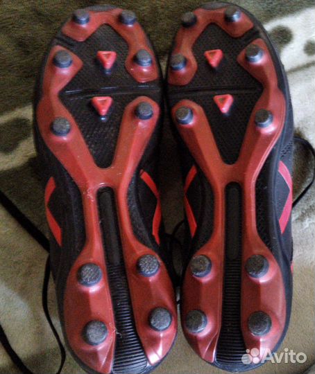 Продам футбольные бутсы jögel